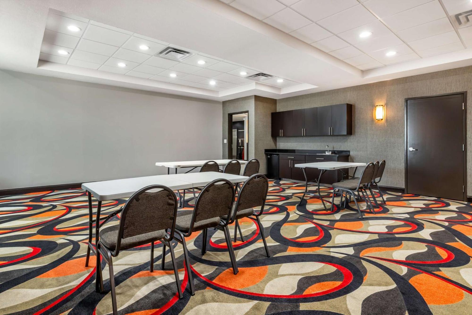 Best Western Plus Coweta'S 1St Hotel Exteriör bild