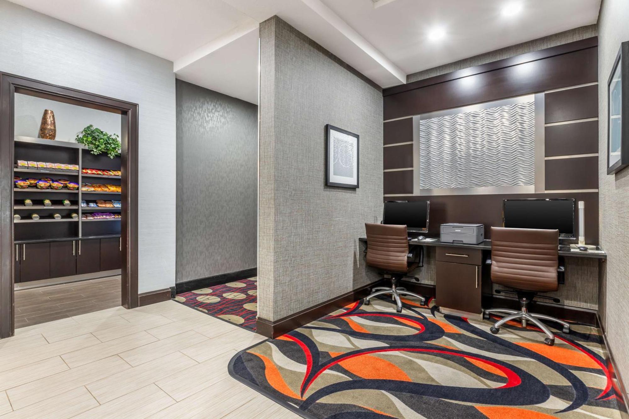 Best Western Plus Coweta'S 1St Hotel Exteriör bild